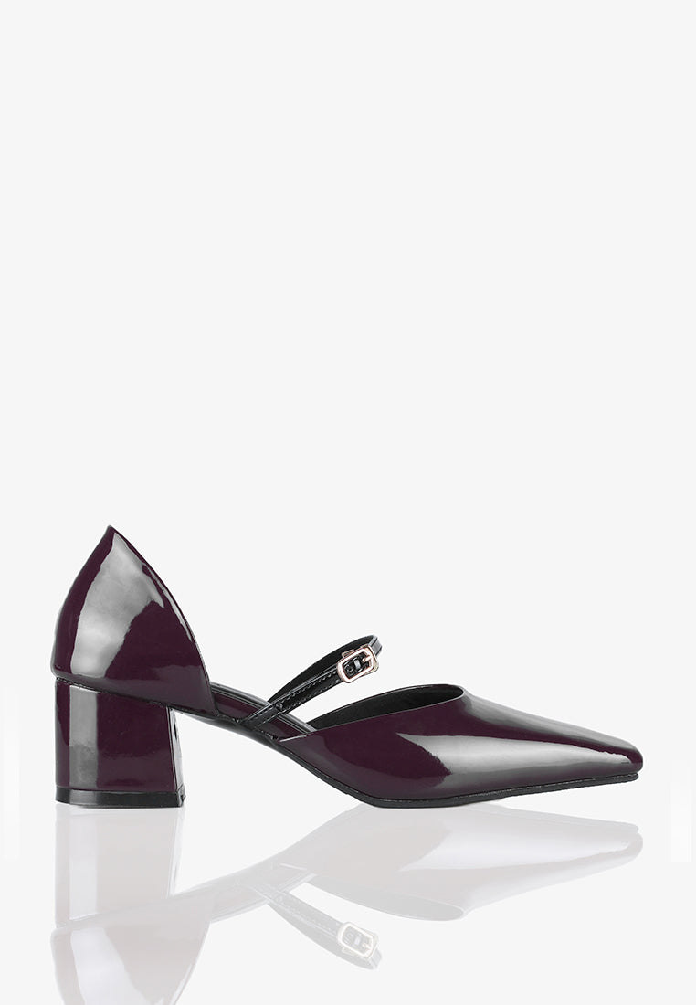 Geneve in Maroon