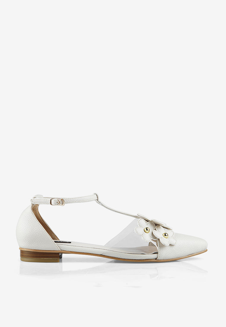 Artemish in White