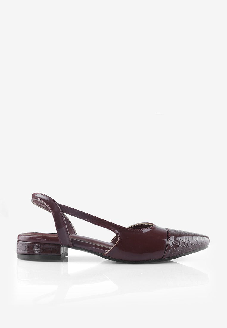 Joilette in Maroon