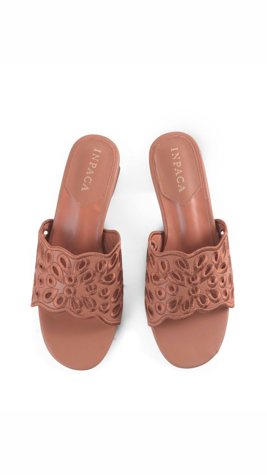 Galle in Brown