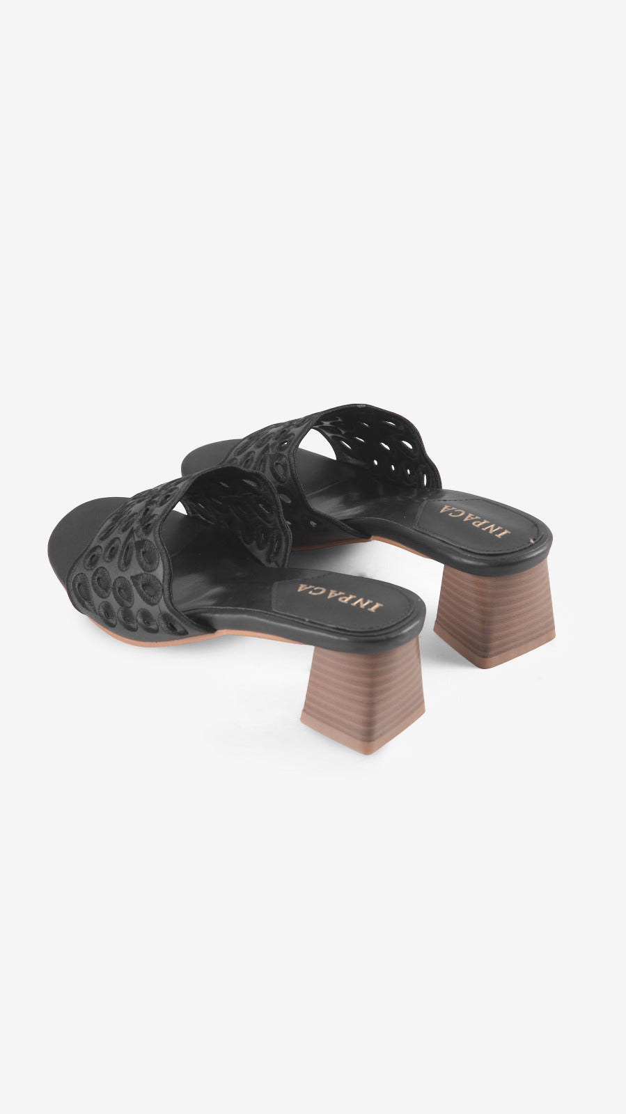 Galle in Black