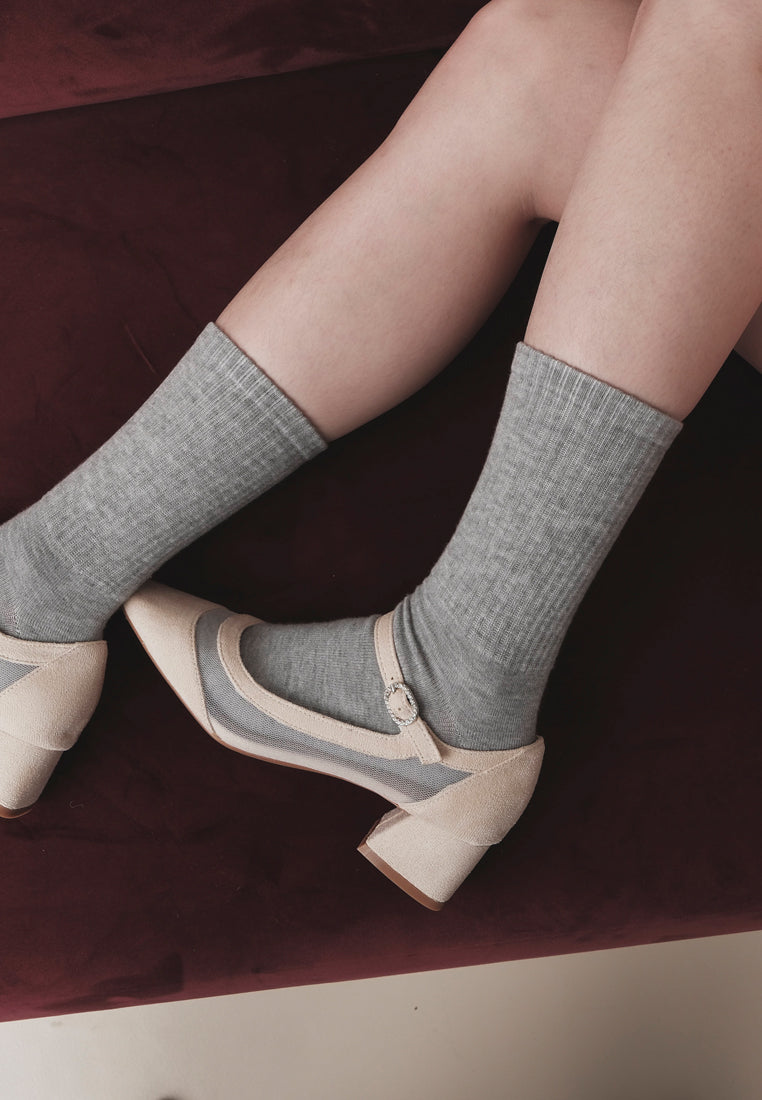 Elora in Beige