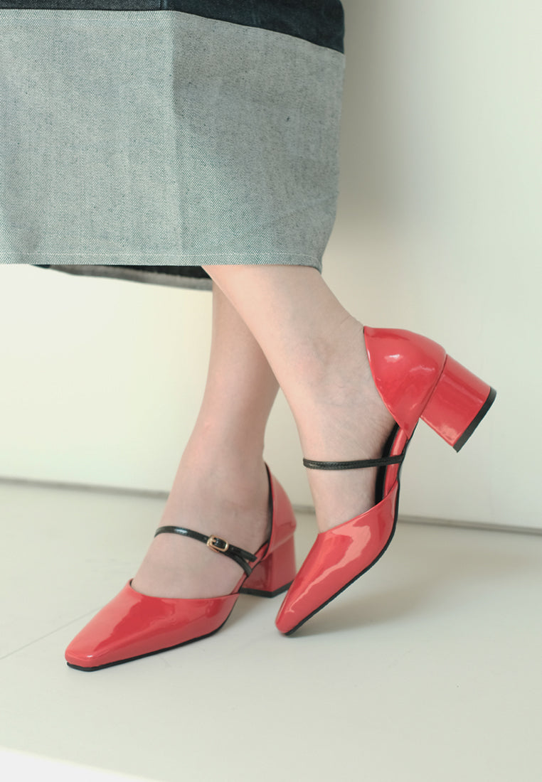Geneve in Red
