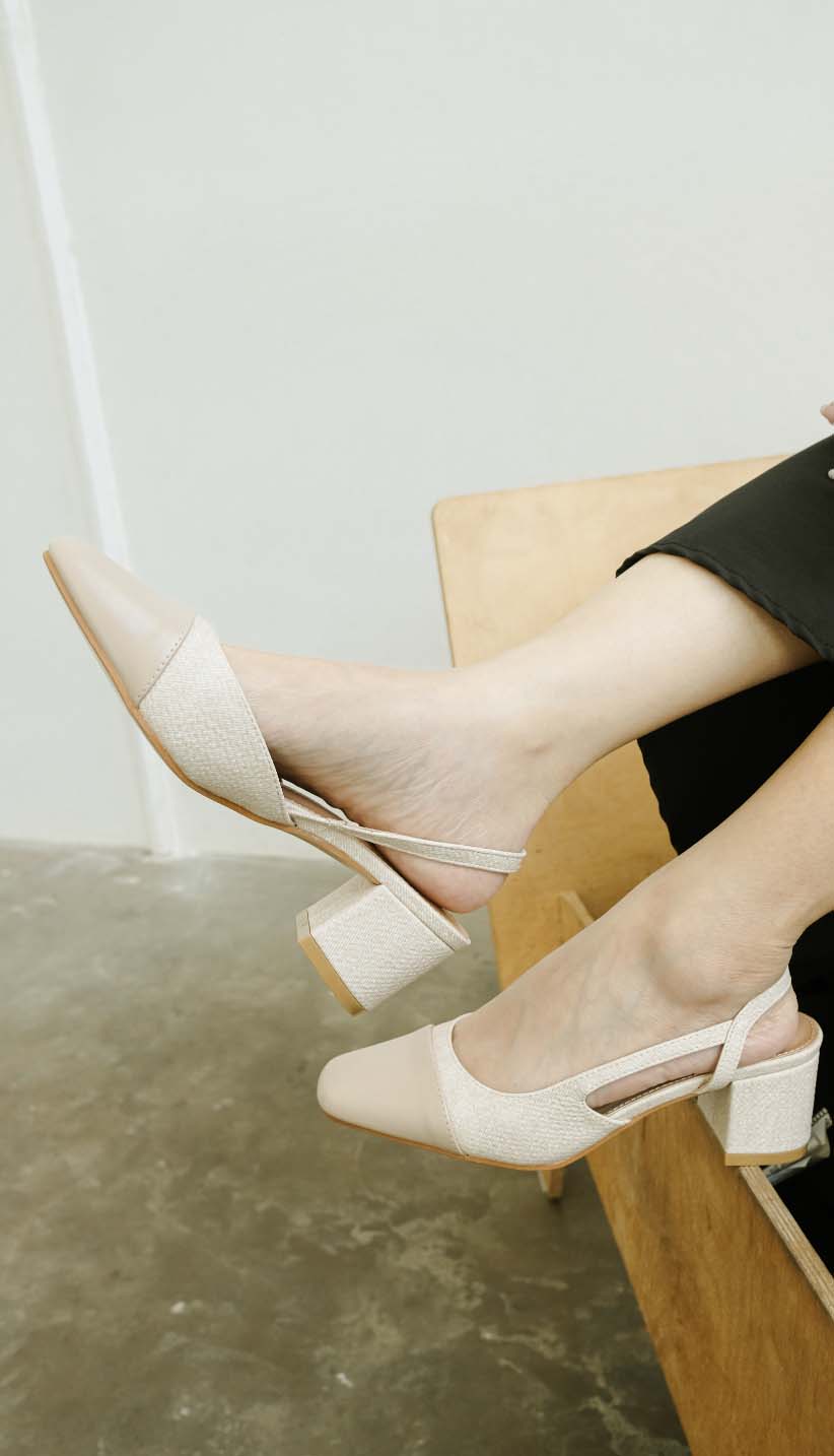 Jenna in Beige