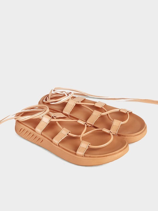 Kiara in Tan