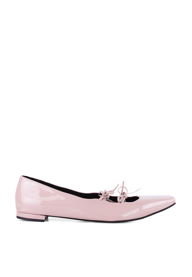 Roxanne in Pink