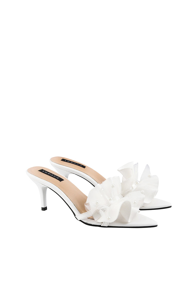 Carole in White