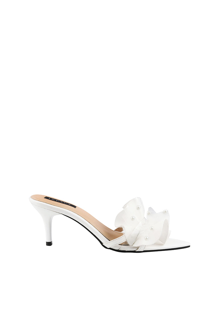 Carole in White