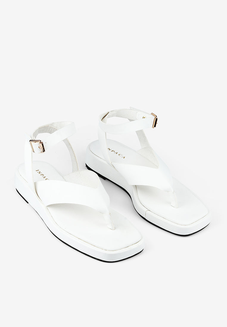 Lovisa in White