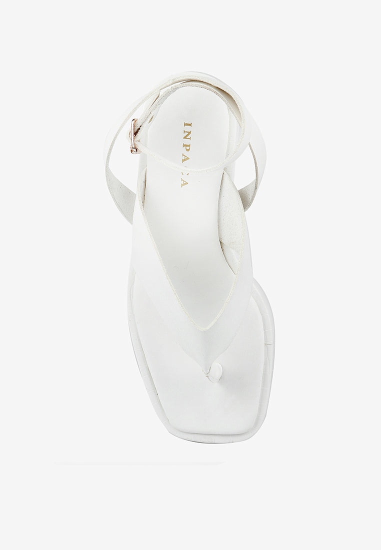 Lovisa in White