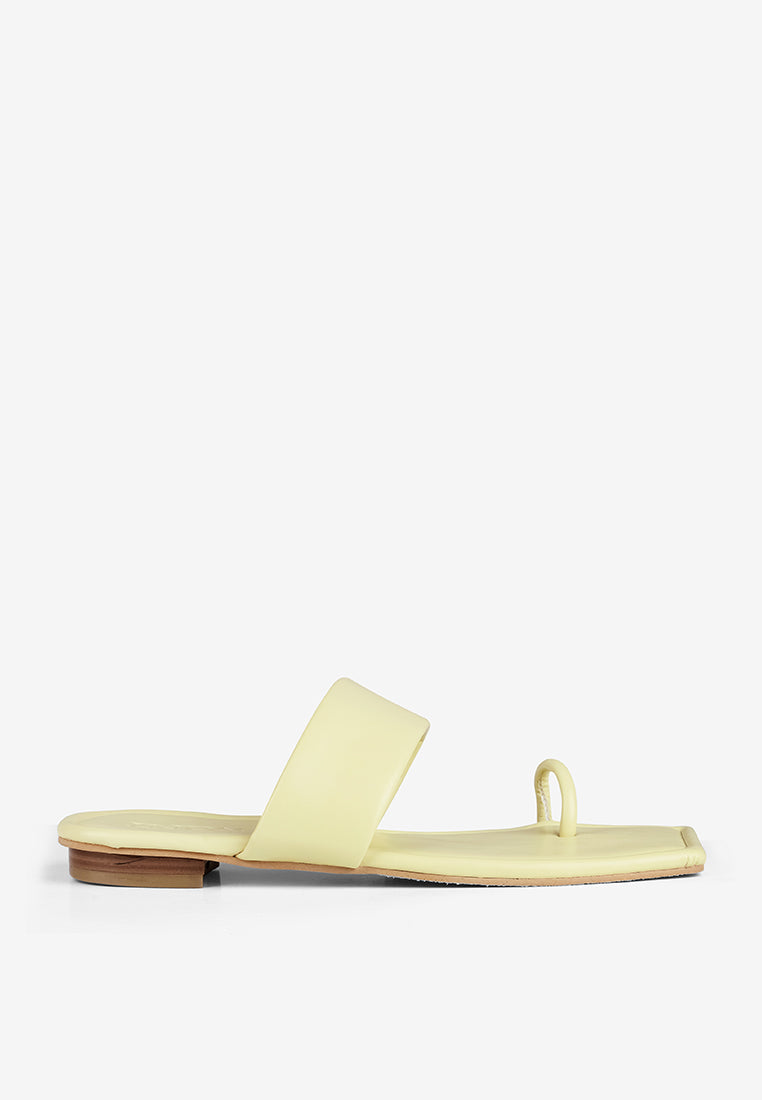 Mono in Butter Yellow