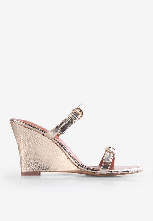 Emery in Gold