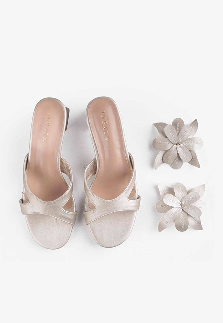 Clover in Gold
