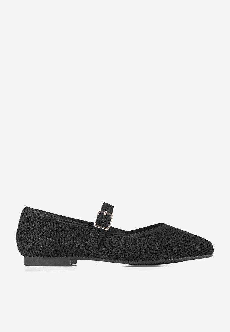 Maia Flatshoes in Black
