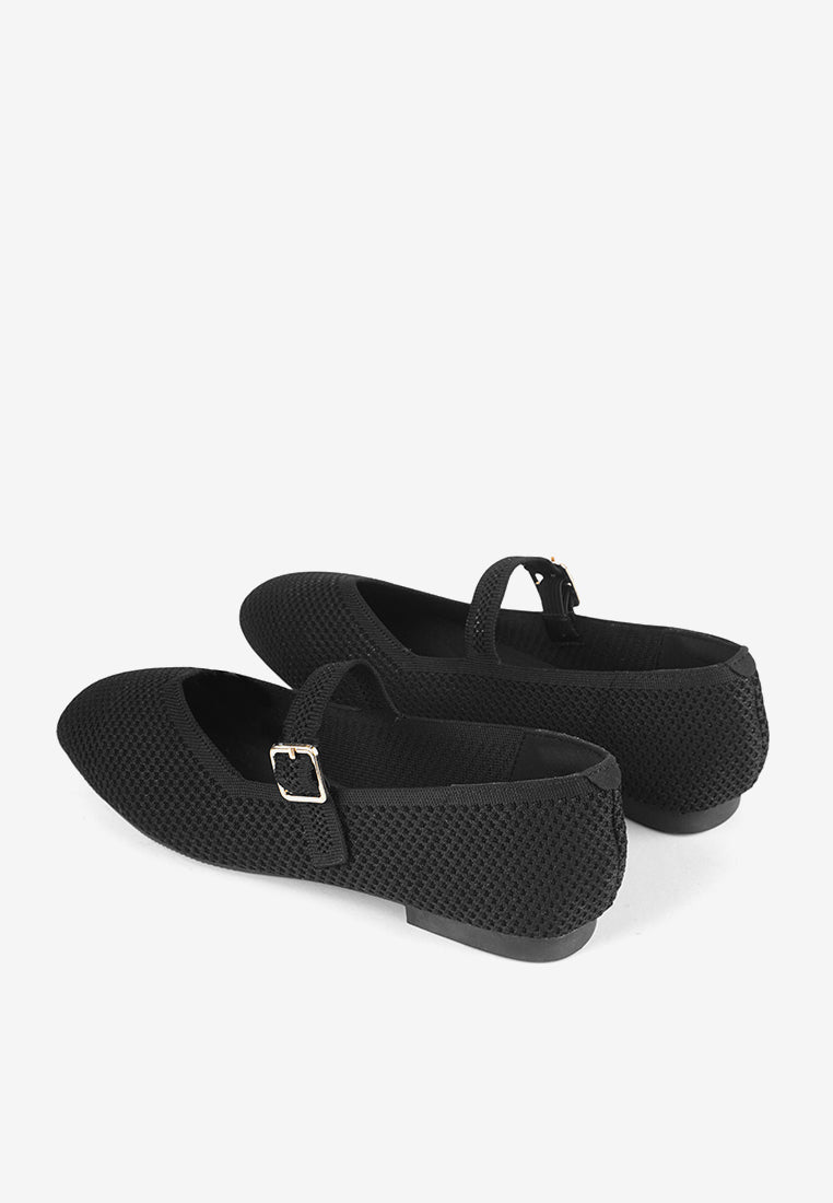 Maia Flatshoes in Black
