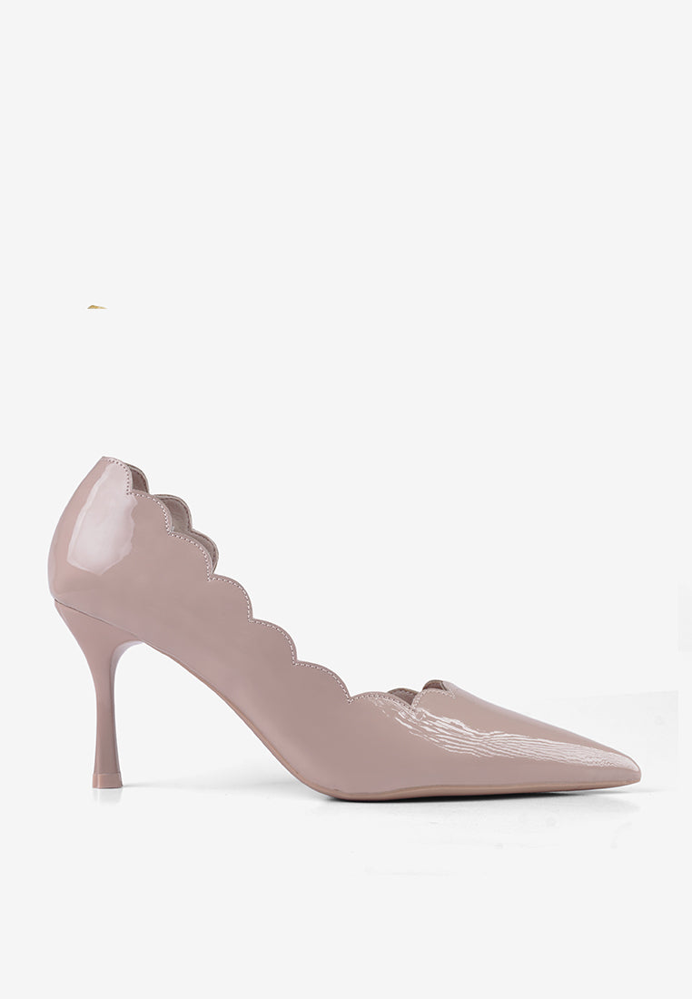 Quille in Nude