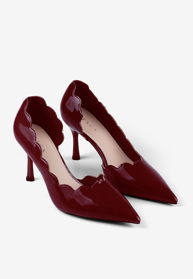 Quille in Maroon