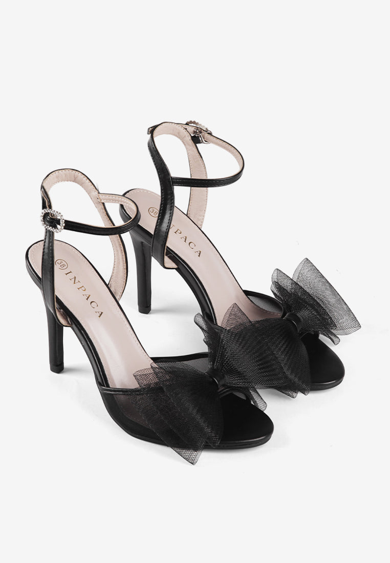 Jolene in Black