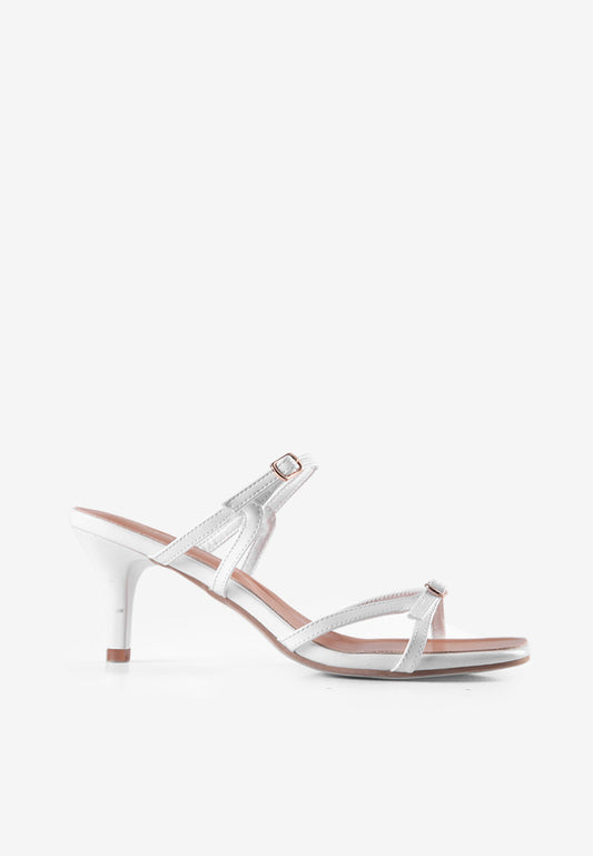 Thea in White