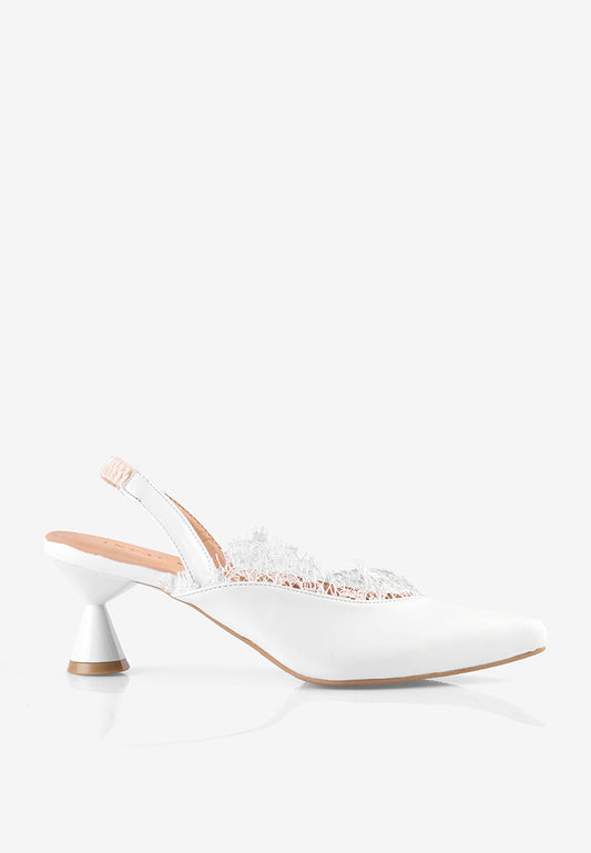 Brida in White