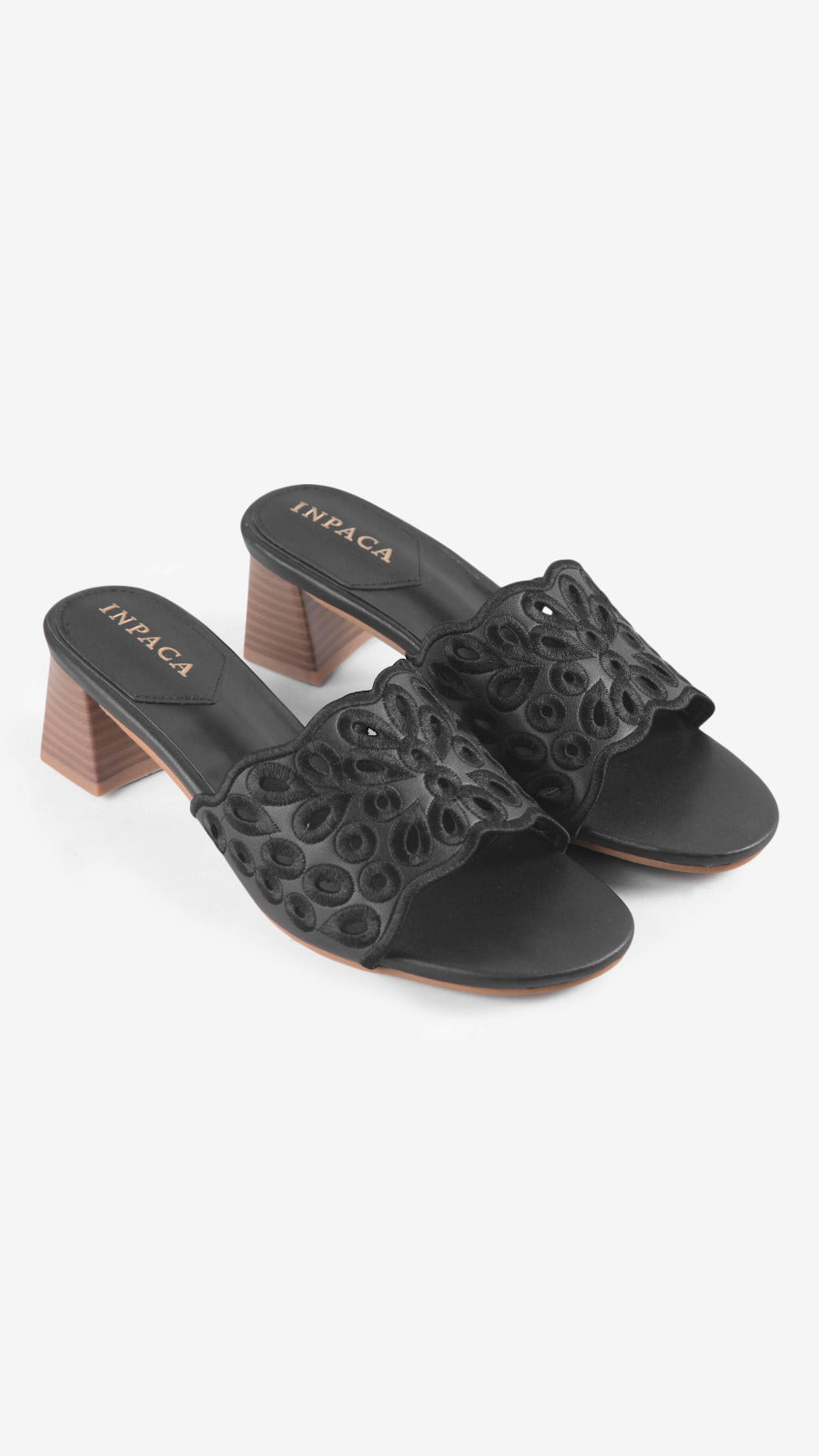 Galle in Black