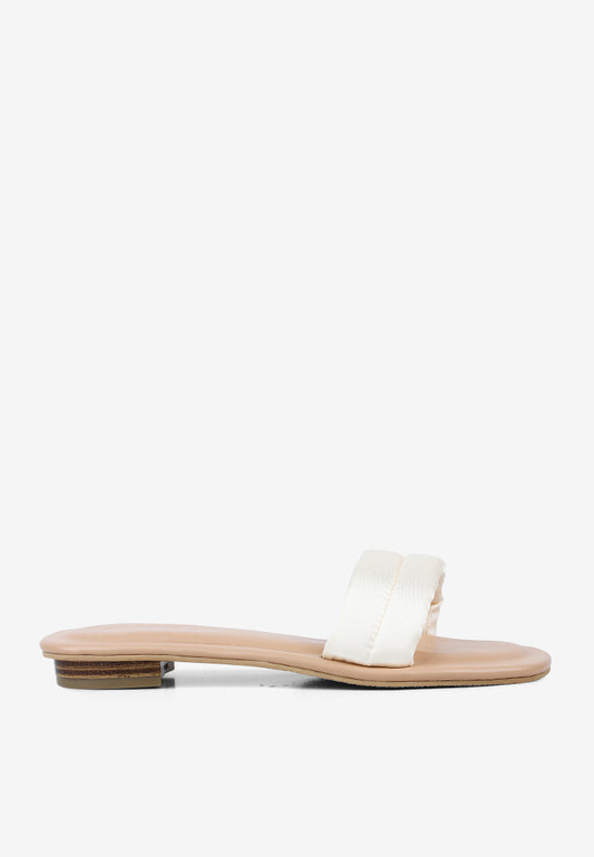 Alba in Ivory